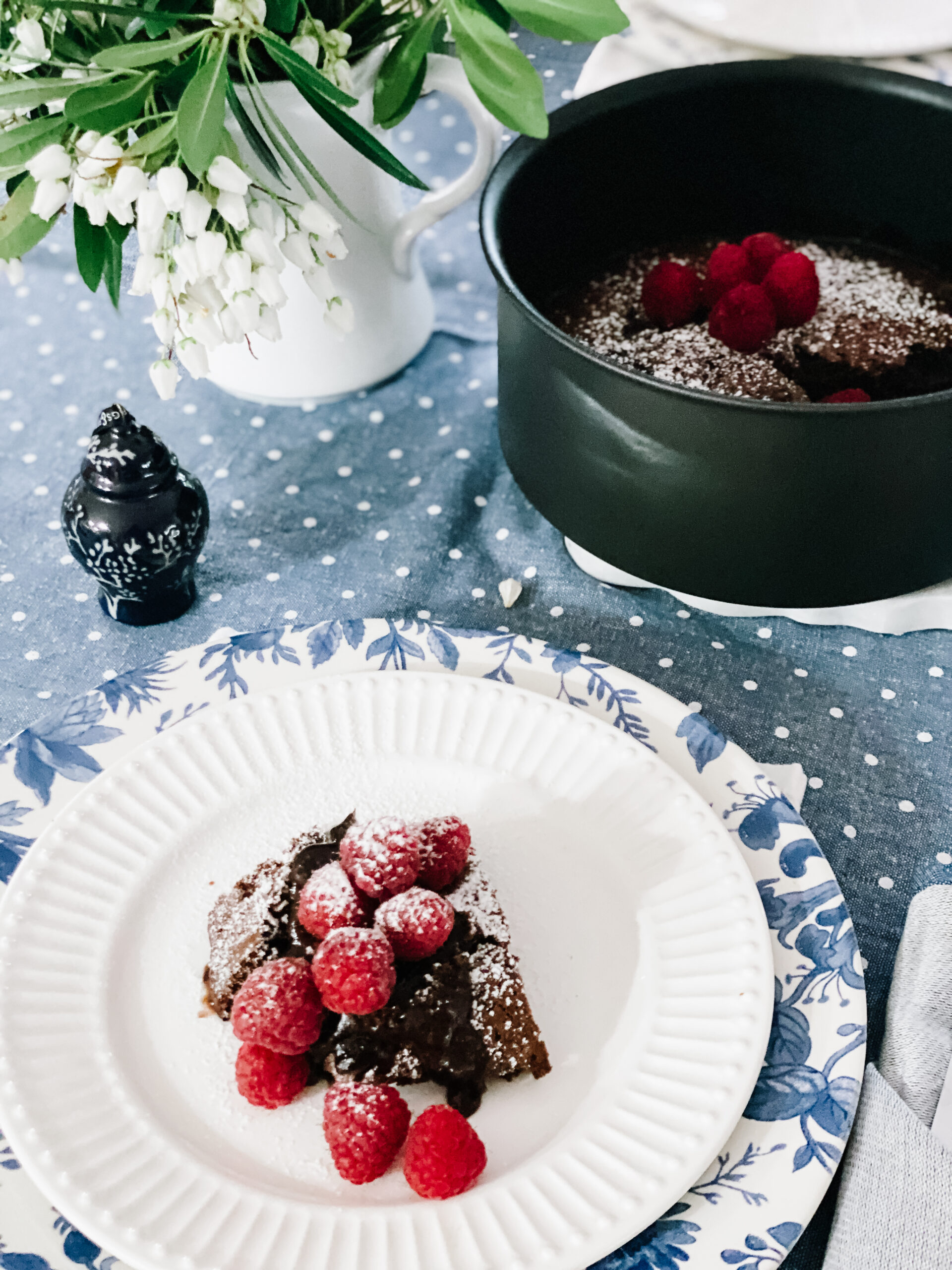 Easy Chocolate Self Saucing Pudding Everyone will Love