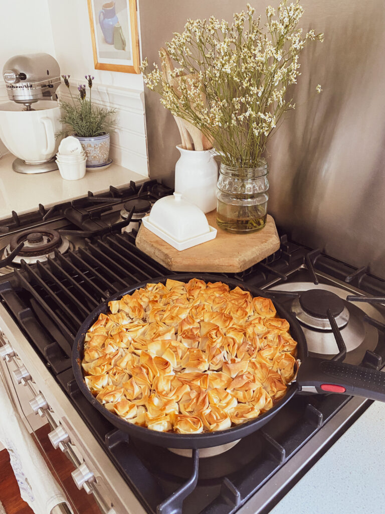 apricot chicken pie