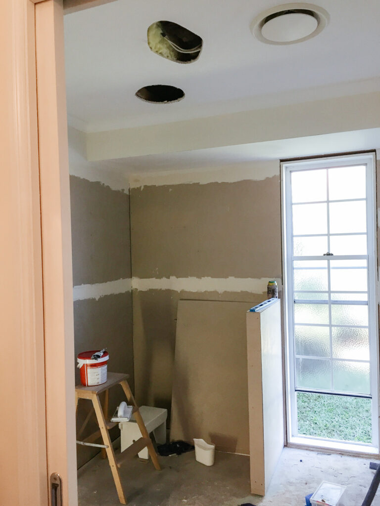 small master bathroom