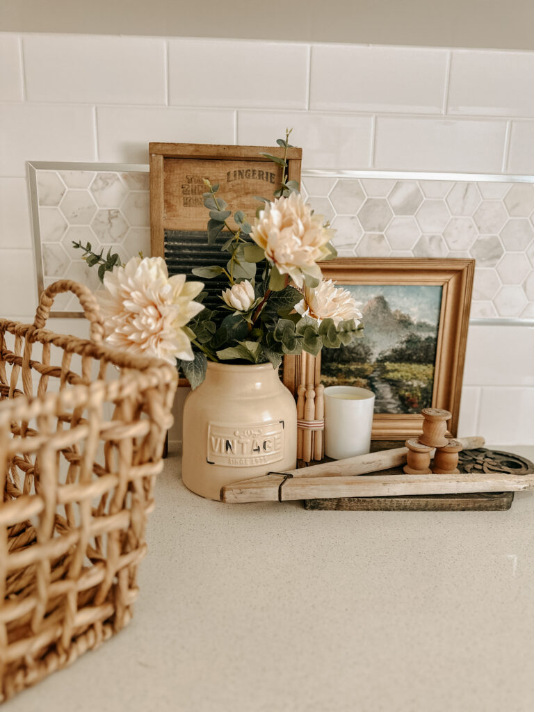 How to score great vintage furniture and decor