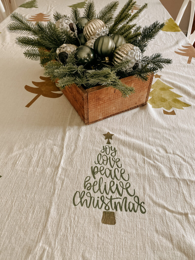 Two Easy Christmas Table Crafts for a Beautiful Festive Tablescape
