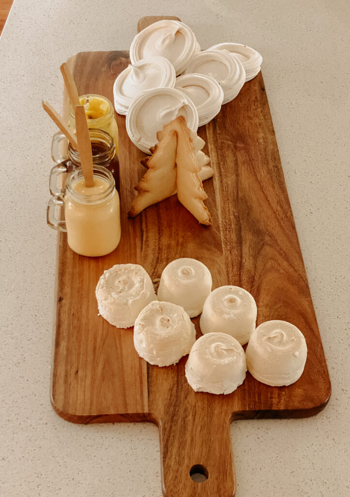 How to Make a Pavlova Dessert Board