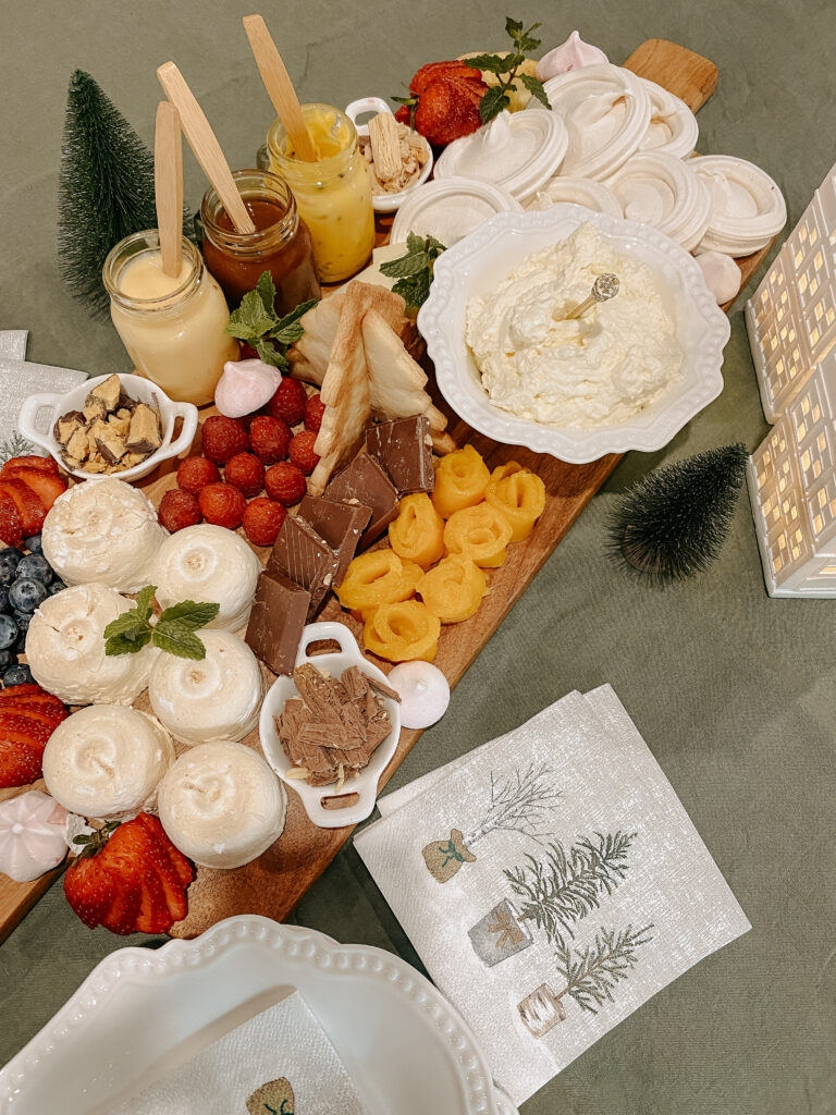 How to Make a Pavlova Dessert Board