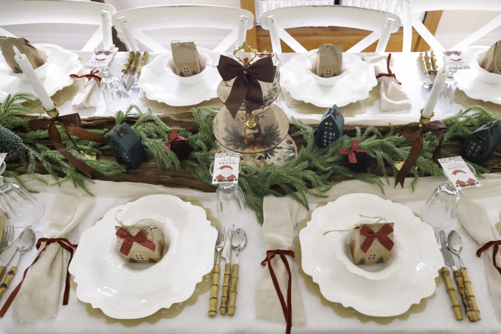 Christmas Table Setting